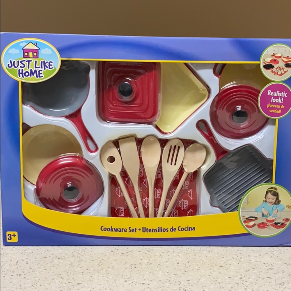 Just Like Home Cookware Set
